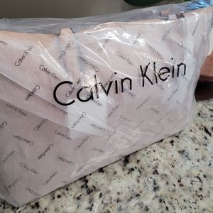 Calvin Klein Large Leather Reese Shoulder Bag